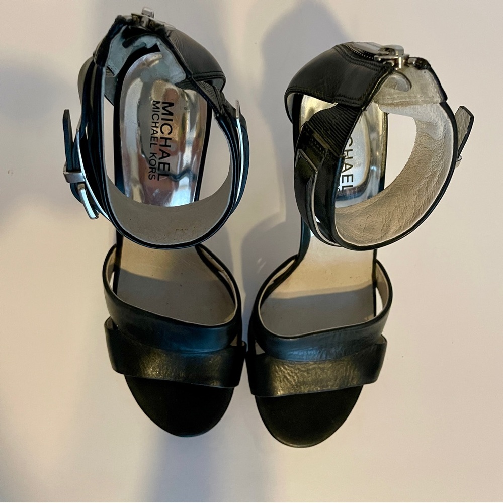 Michael Kors, 6 1/2, black. - Picture 5 of 6